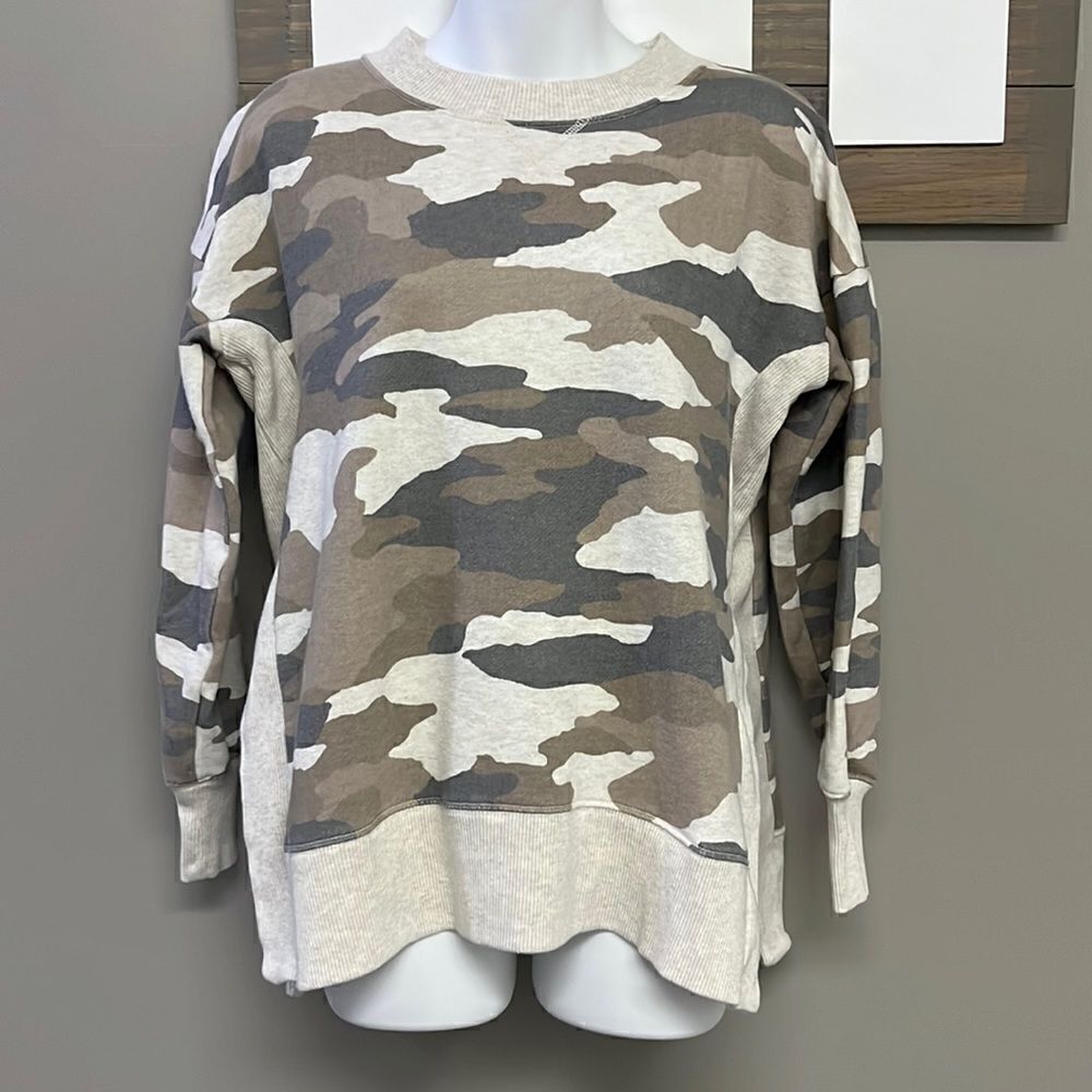 Aerie Tan Camo Crew Neck Mixed Textured Sweatshirt w/ Large Slide Slits- XS